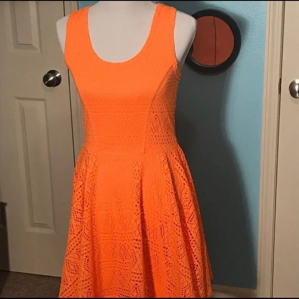 Express Dress size M Orange Lace Layer